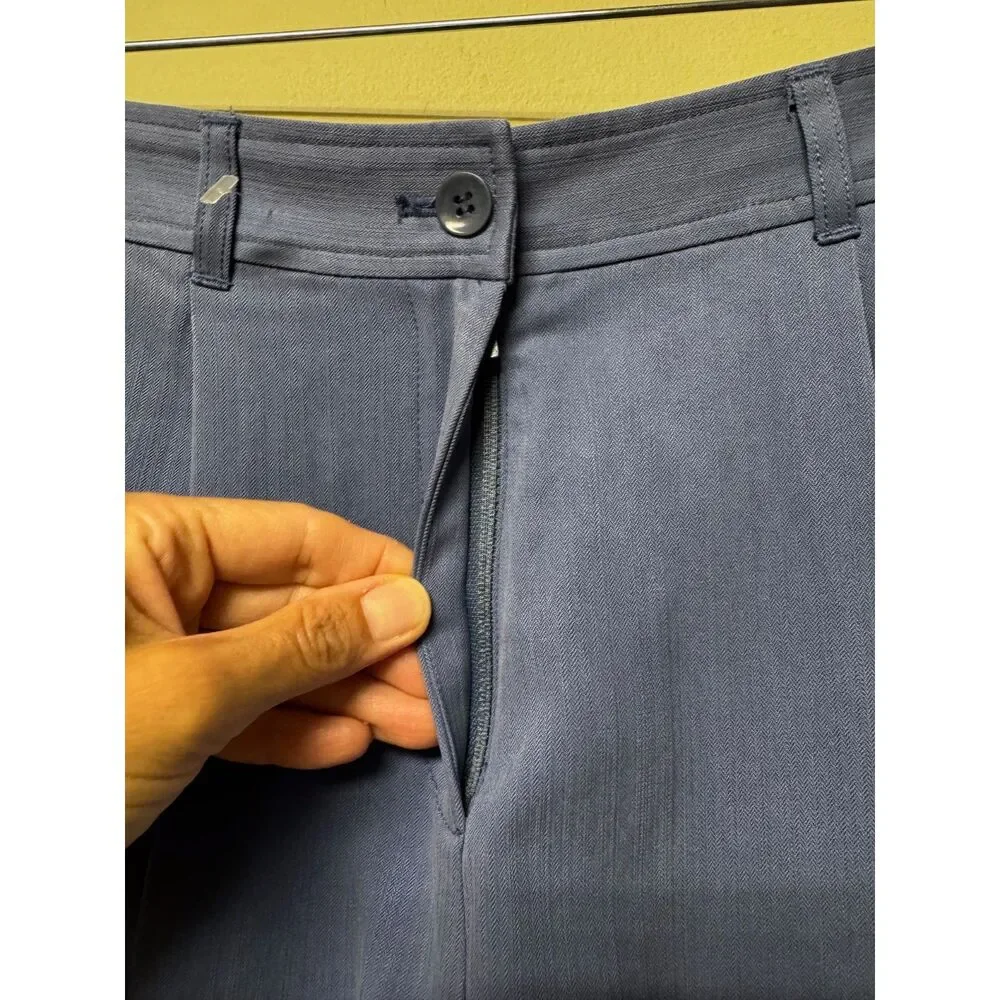 VINTAGE - TOMMY BAHAMA 100% Silk Periwinkle Blue Pleated Zip Front Shorts, Sz 6